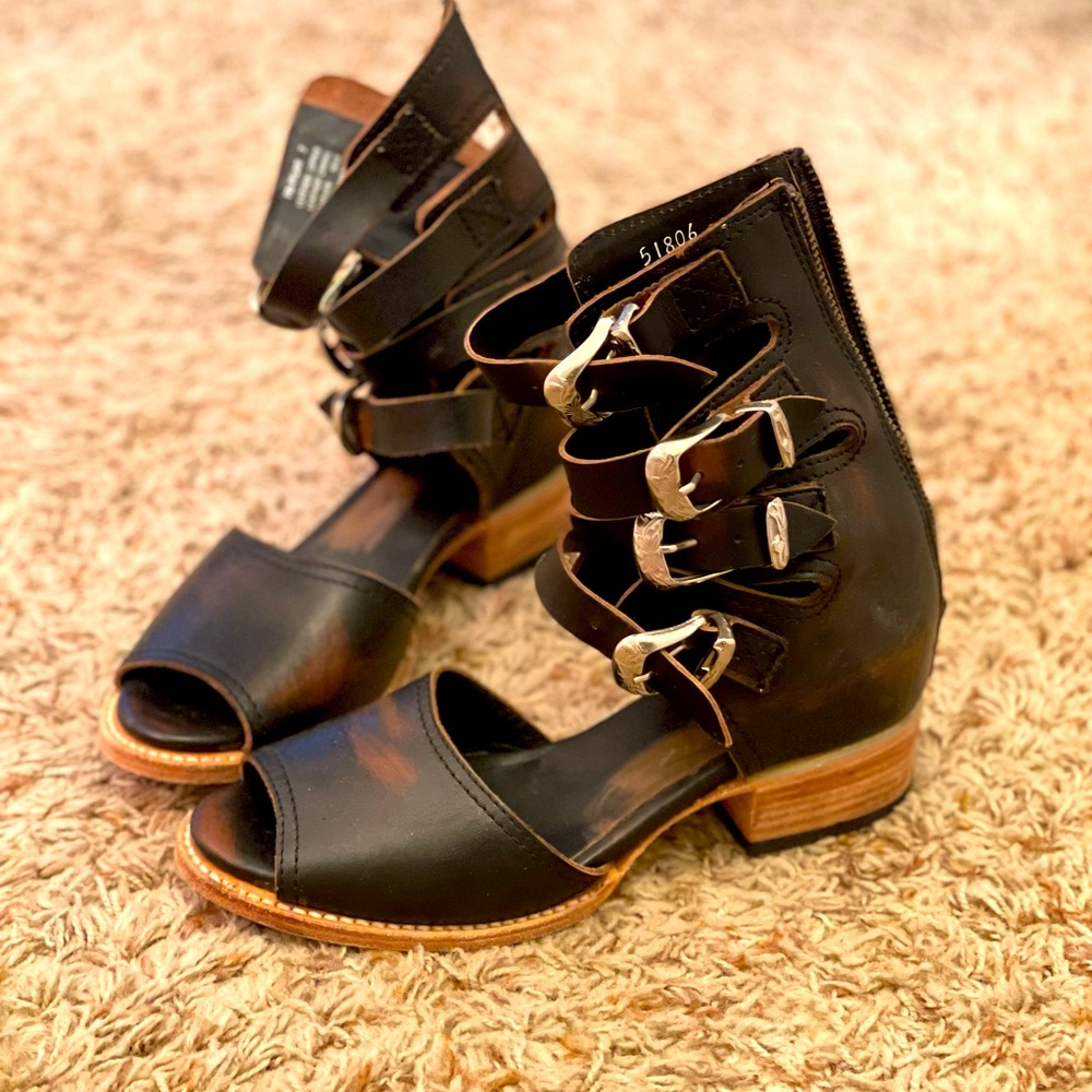 Freebird 7 Pillar Sandals